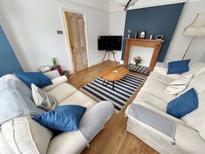 Lounge- click for photo gallery